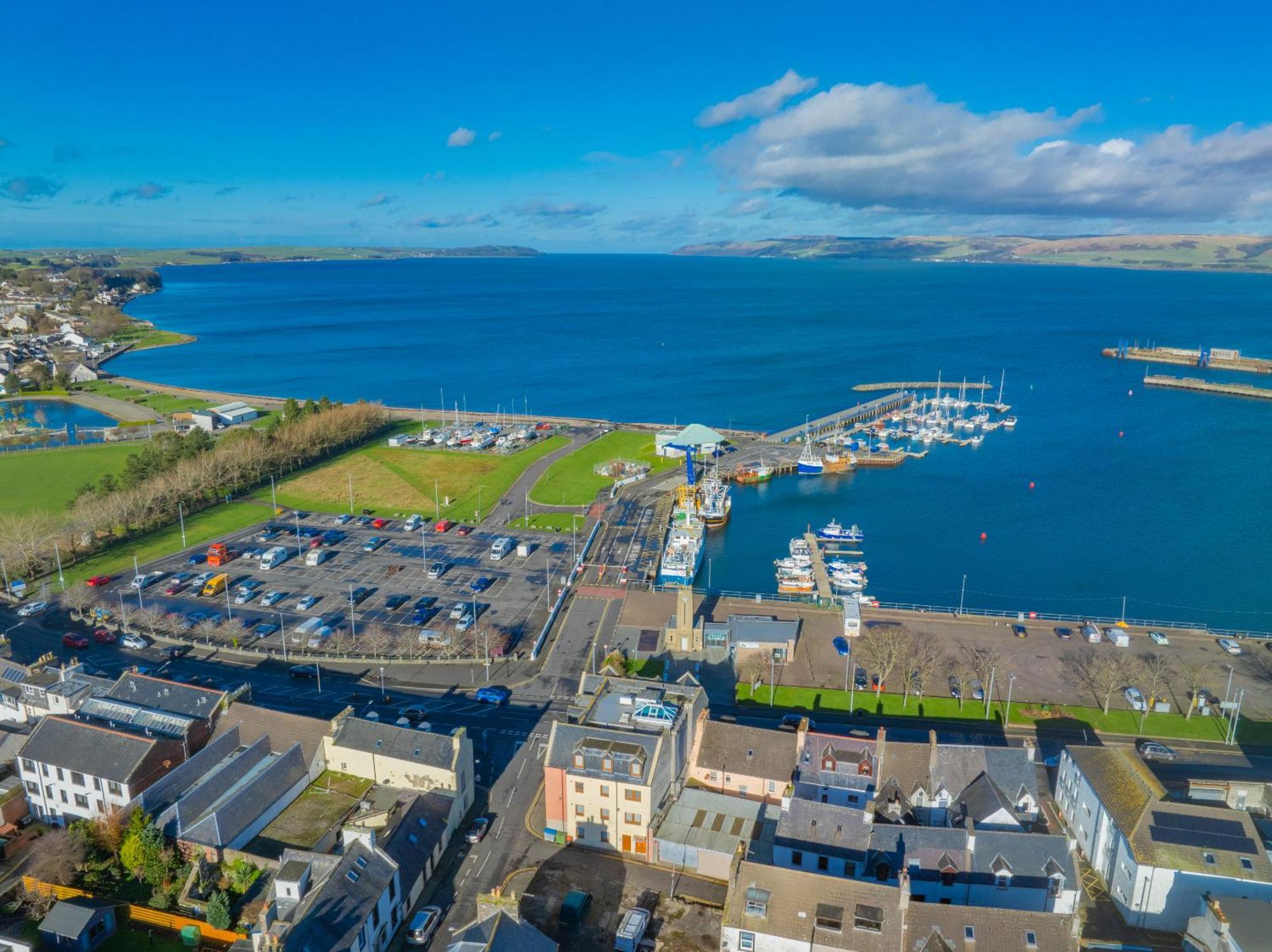 Quay Head View Aparthotel Странрар Екстер'єр фото