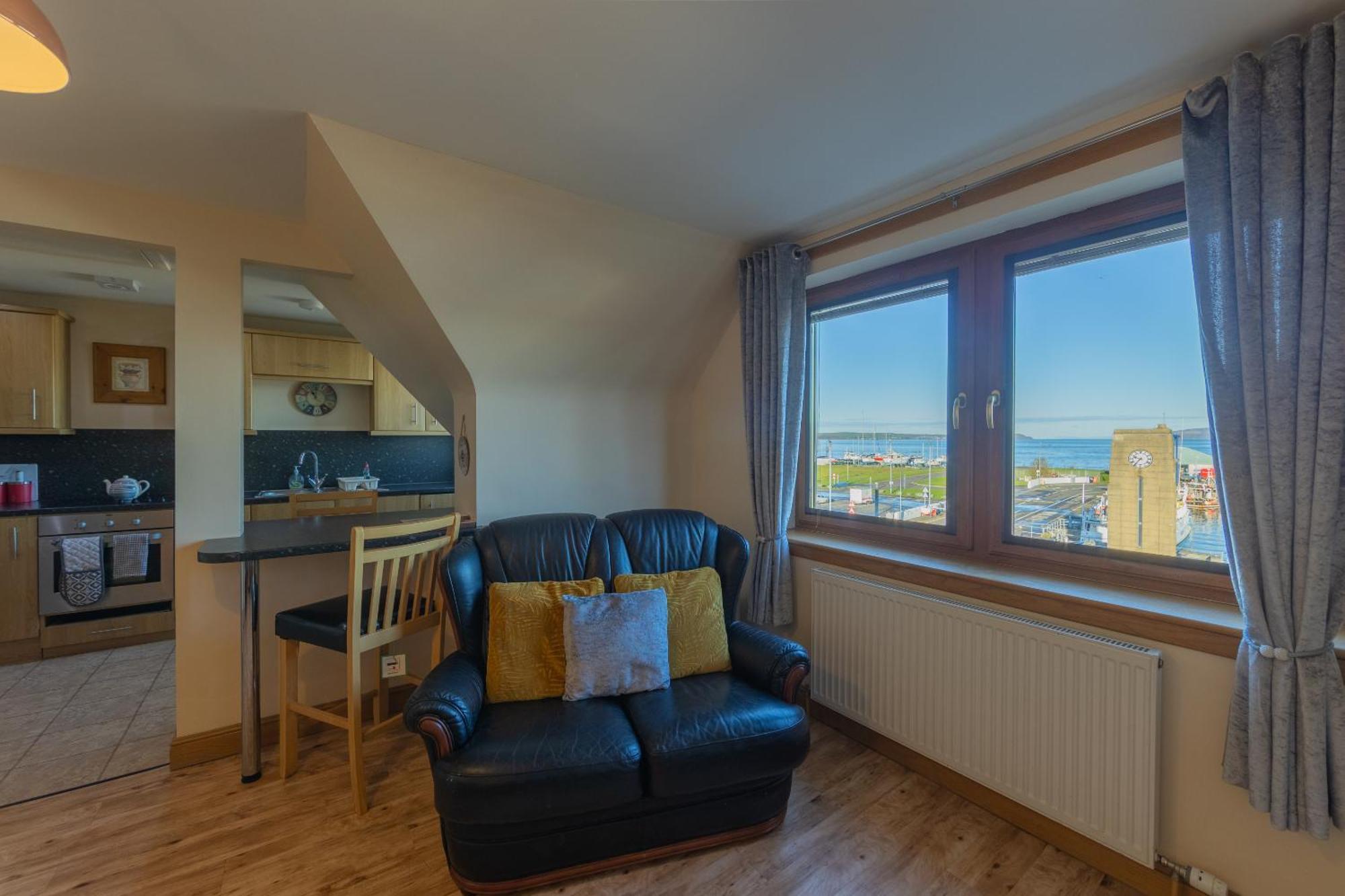 Quay Head View Aparthotel Странрар Номер фото