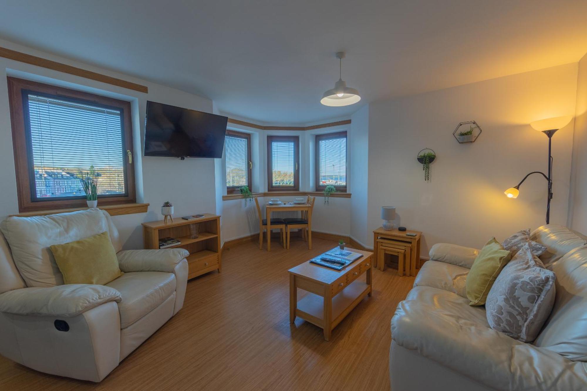Quay Head View Aparthotel Странрар Номер фото