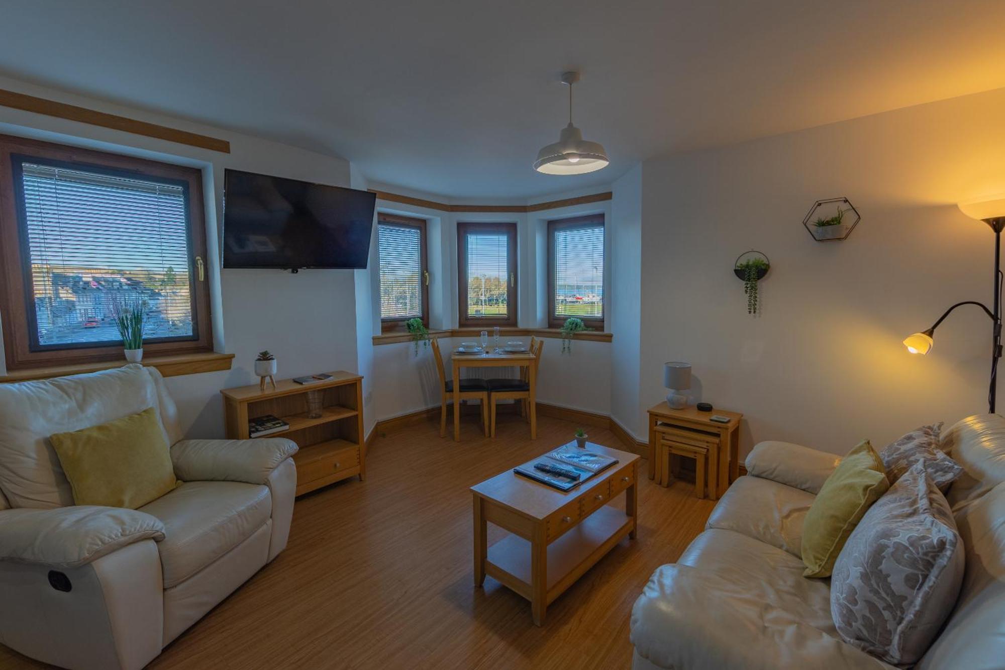 Quay Head View Aparthotel Странрар Номер фото